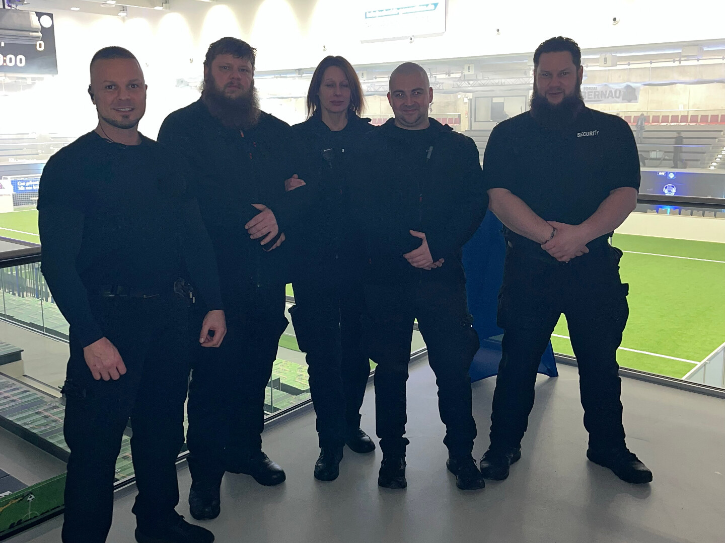 Team von Sicherheitshalber Security bei einer Eventsicherung in der Arena